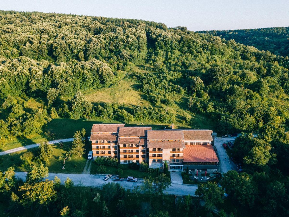 Tourist Center Momina Krepost Otel Tırnova Dış mekan fotoğraf